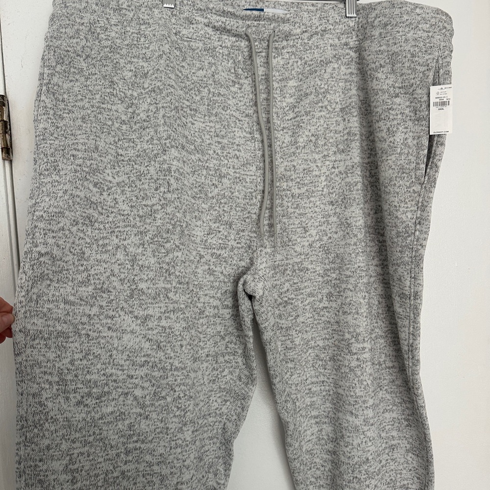 Old Navy Light Gray Joggers for Men (or Women) Brand new with tags Never worn,3x - Picture 7 of 10